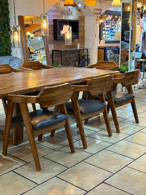 Comedor Tequisquiapan 8p con sillas Bernal