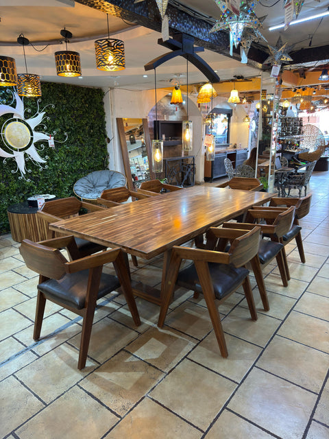 Comedor Tequisquiapan 8p con sillas Bernal