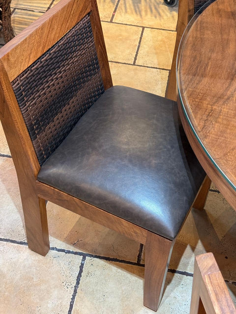 Comedor Ixtapan con sillas Tequisquiapan