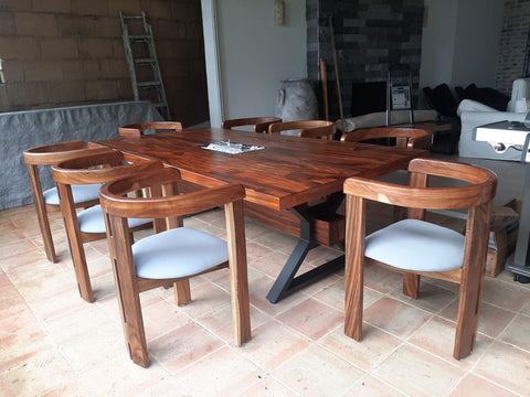 Comedor Huatulco con sillas victoria
